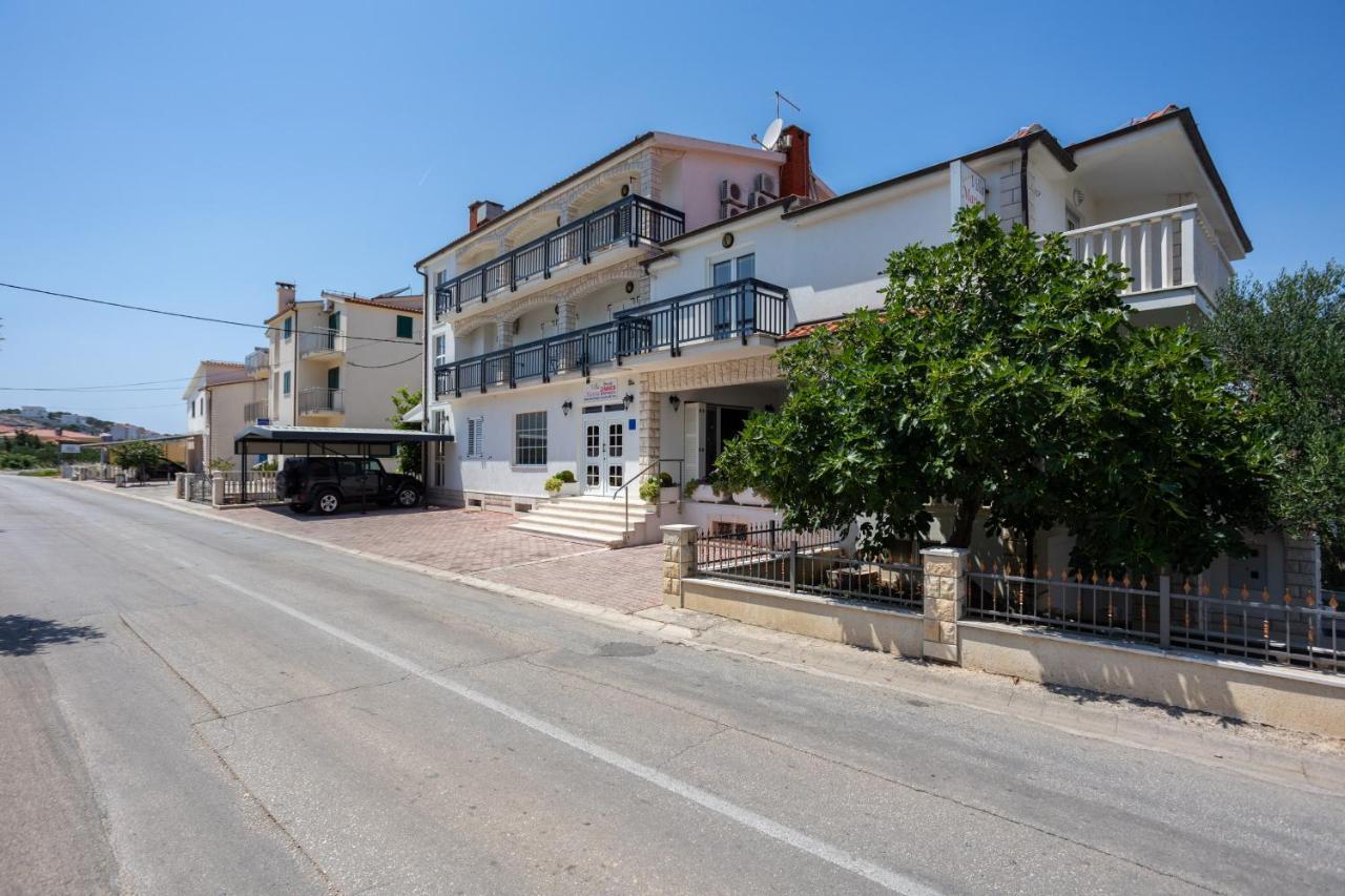 אוקרוג גורניי Villa Marina מראה חיצוני תמונה